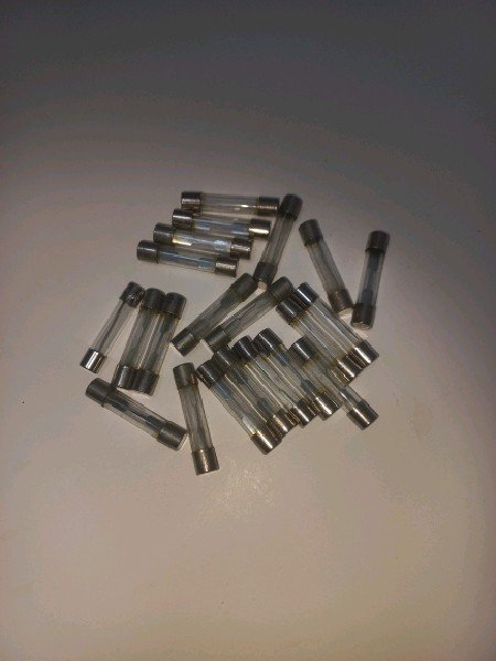 FUSIBLE CRISTAL REDONDO 15 AMP